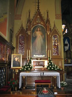 Santa Faustina-Capilla