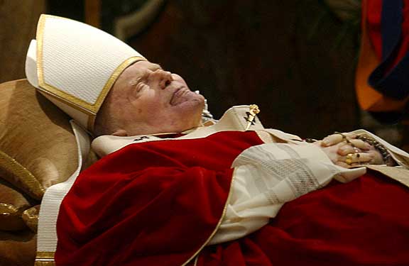 Santo Padre Yacente
